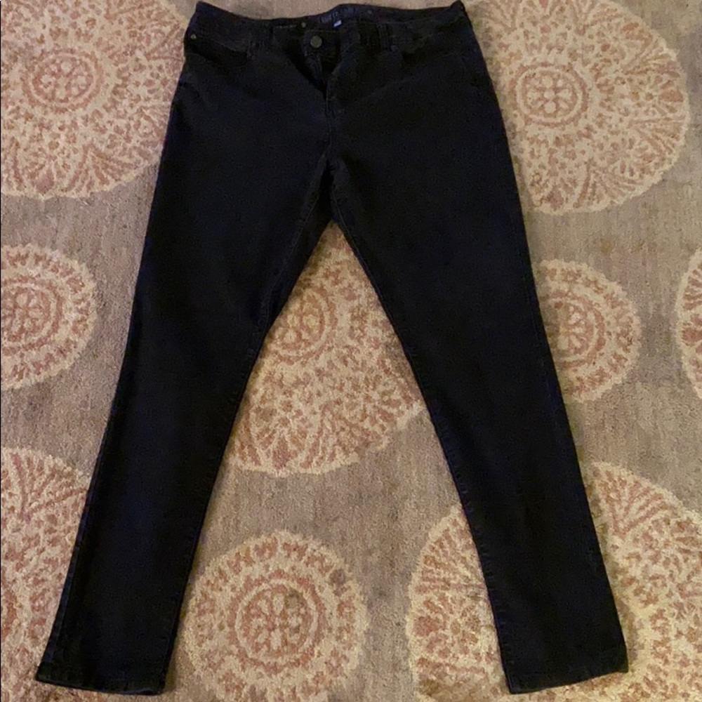 Jennifer Lopez Black Skinny Jeans